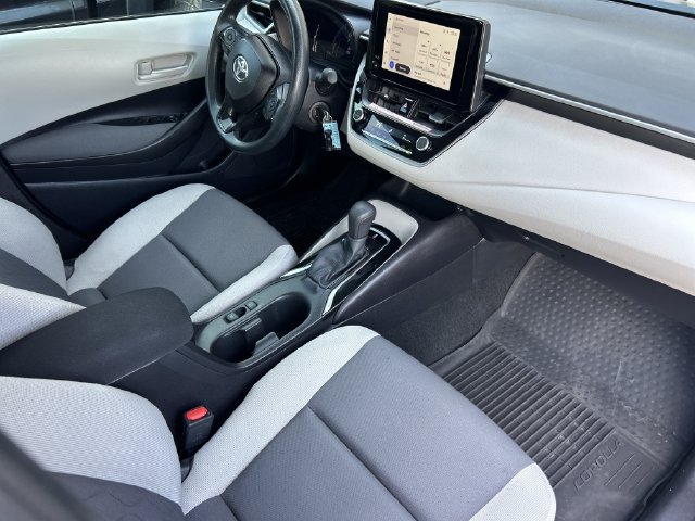 Used 2026 Toyota Corolla LE FWD image 33