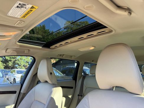 Used 2015 Volvo XC70 T5 Premier Plus image 22