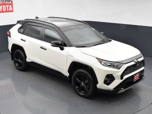 Used 2021 Toyota RAV4 XSE AWD/4WD image 27