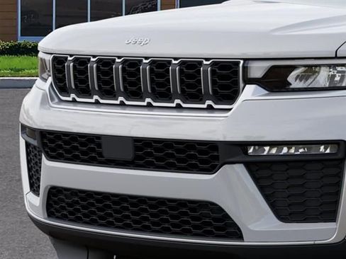 New 2026 Jeep Grand Cherokee L Limited image 11