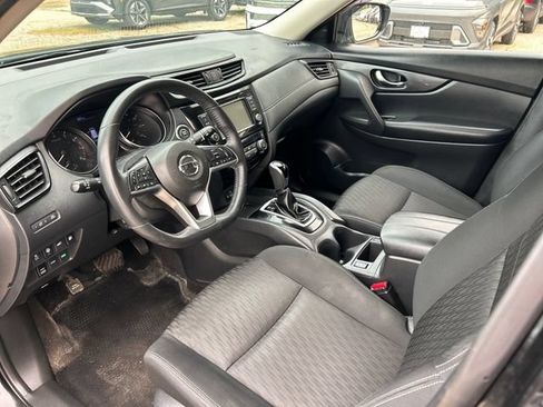 Used 2019 Nissan Rogue SV AWD/4WD image 12