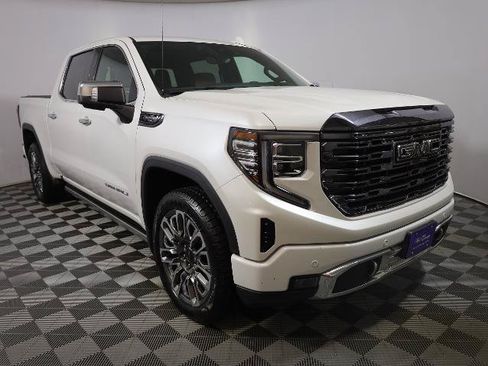 Used 2023 GMC Sierra 1500 Denali Ultimate AWD/4WD image 5