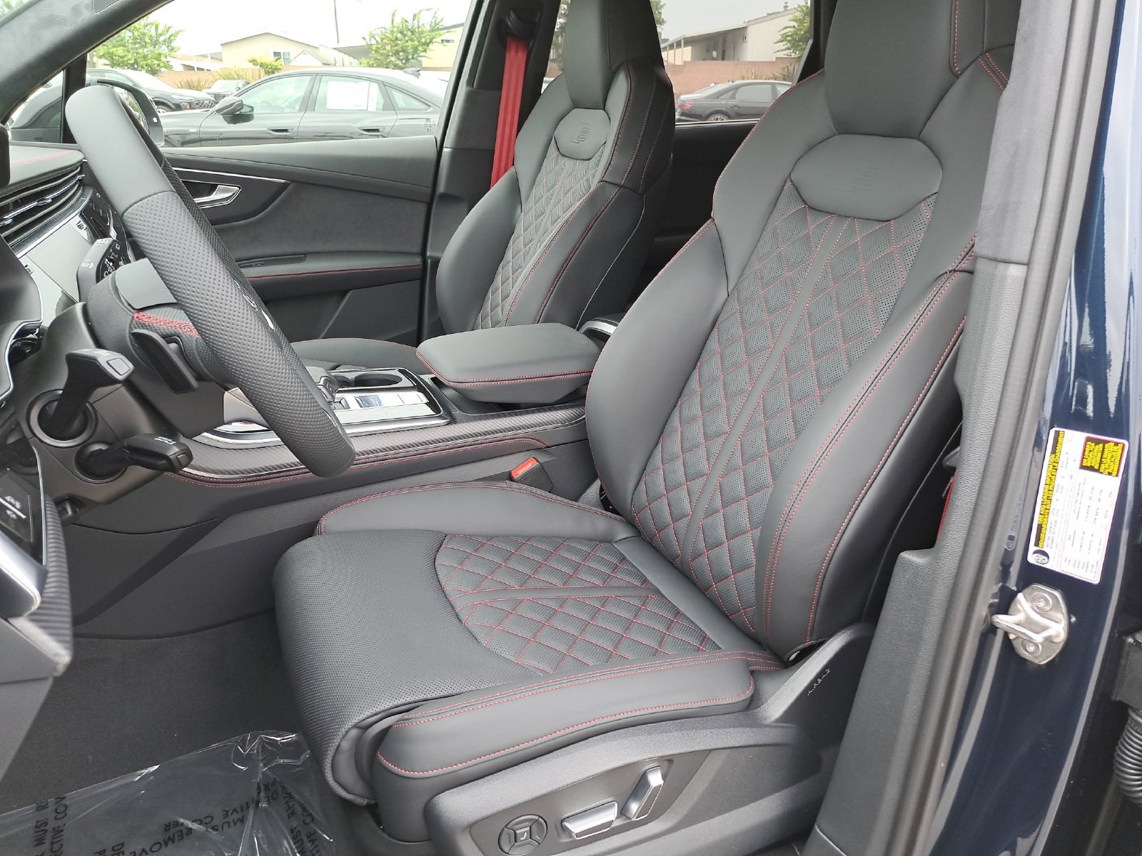 New 2026 Audi SQ7 Prestige AWD/4WD image 17