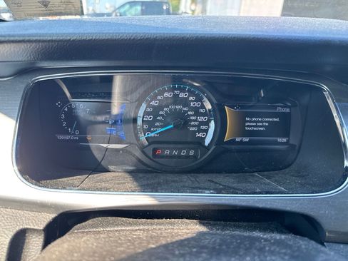 Used 2015 Ford Taurus SEL w/ Equipment Group 201A AWD/4WD image 7