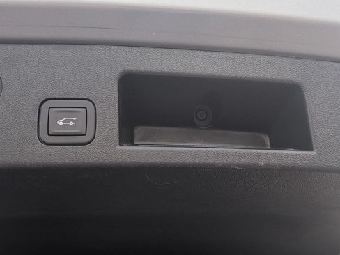 Used 2026 GMC Terrain Elevation w/ Elevation Premium Package AWD/4WD image 14