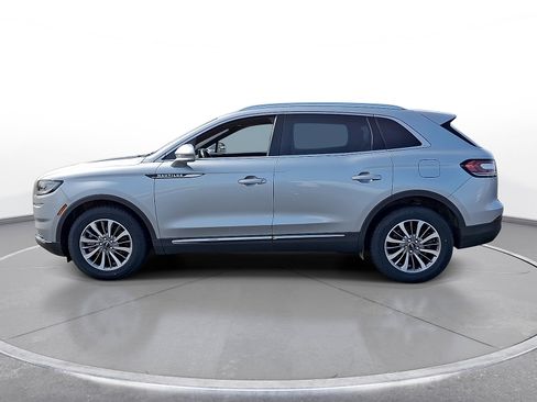 Used 2022 Lincoln Nautilus Reserve w/ Luxury Package AWD/4WD image 5