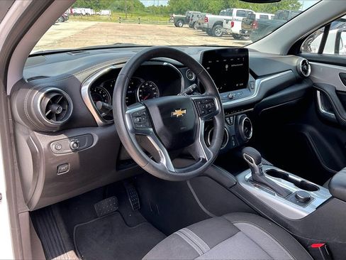 Used 2023 Chevrolet Blazer LT image 14