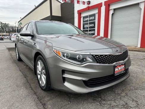 Used 2016 Kia Optima EX w/ Premium Package image 3