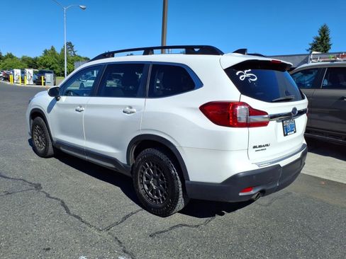 Used 2019 Subaru Ascent Limited w/ Popular Package #3 image 8
