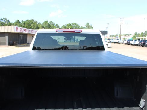 Used 2022 Chevrolet Silverado 1500 LTZ image 13