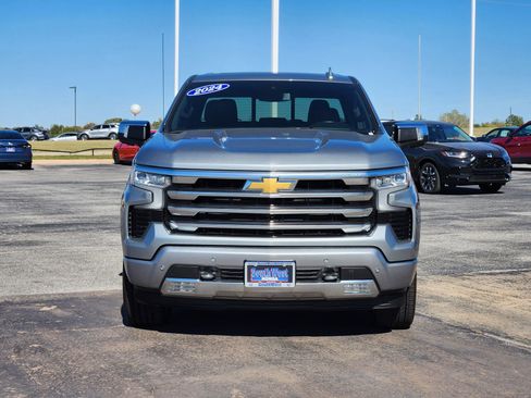 Used 2024 Chevrolet Silverado 1500 High Country w/ High Country Premium Package image 6