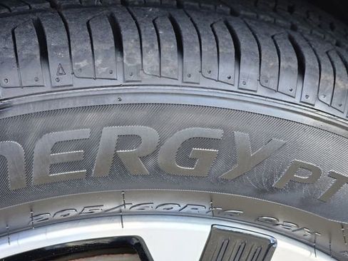 Certified 2024 Nissan Sentra SV image 11