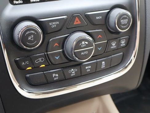Used 2015 Dodge Durango Citadel w/ Technology Group RWD image 30