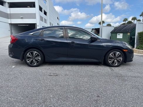Used 2016 Honda Civic EX-L image 2