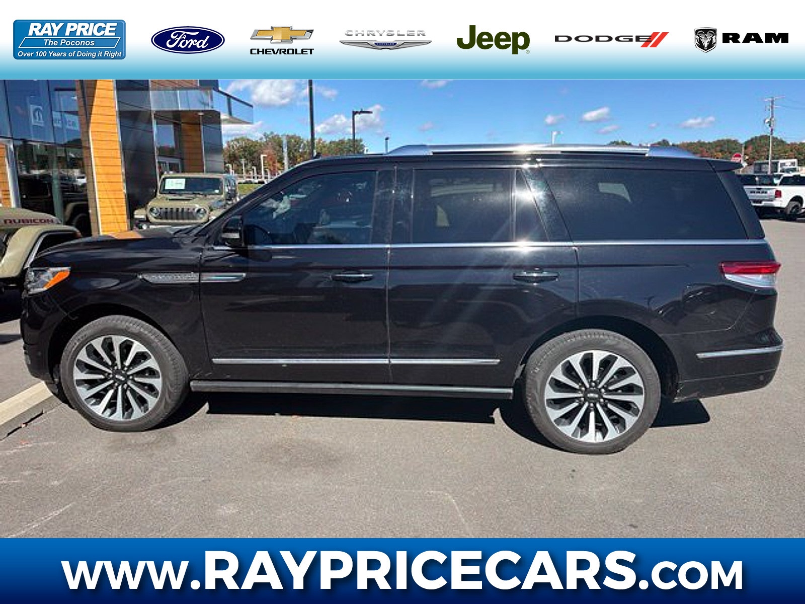 Used 2024 Lincoln Navigator Reserve AWD/4WD image 1