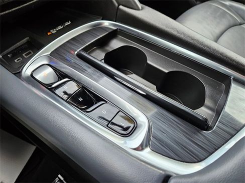 Used 2024 Buick Enclave Premium image 29