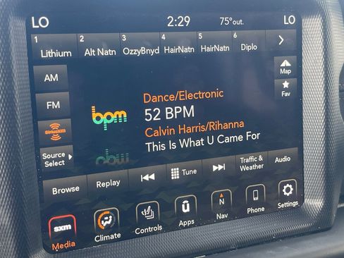 Used 2022 Jeep Wrangler Unlimited Sahara image 14