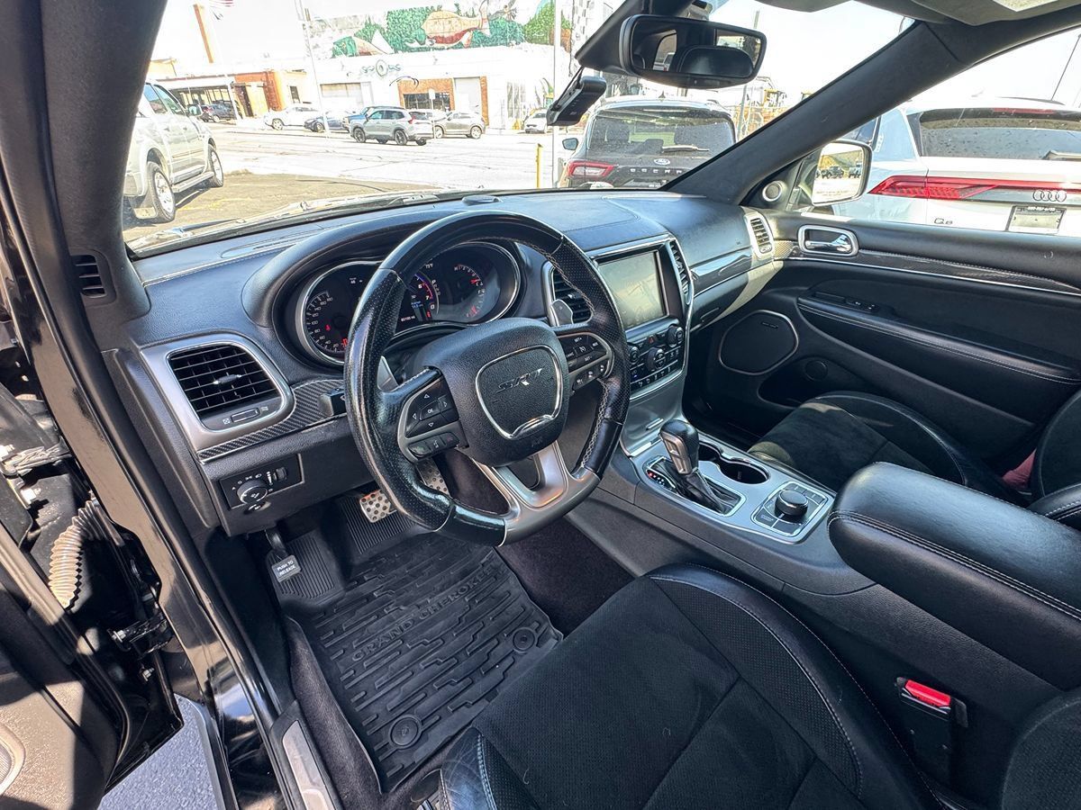 Used 2017 Jeep Grand Cherokee SRT AWD/4WD image 17