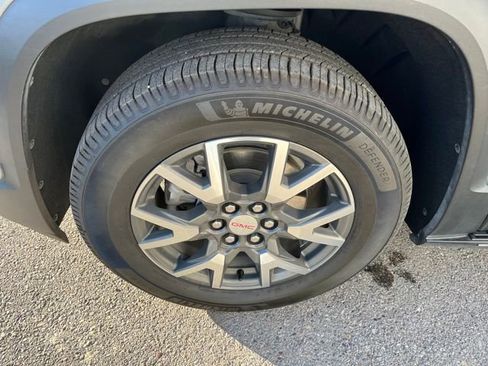 Used 2023 GMC Acadia SLE w/ Driver Convenience Package AWD/4WD image 18