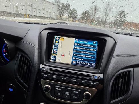 Used 2013 Hyundai Genesis 3.8 image 18