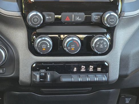 New 2026 RAM 1500 Warlock AWD/4WD image 30