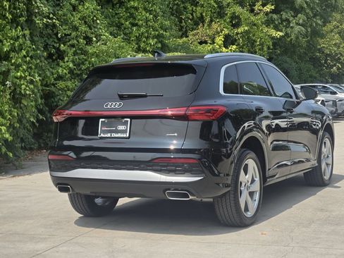 Certified 2025 Audi Q5 Premium Plus w/ Premium Plus AWD/4WD image 8