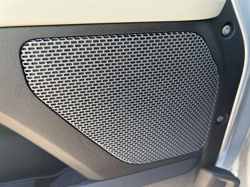 Used 2022 Land Rover Defender 110 X-Dynamic HSE image 20