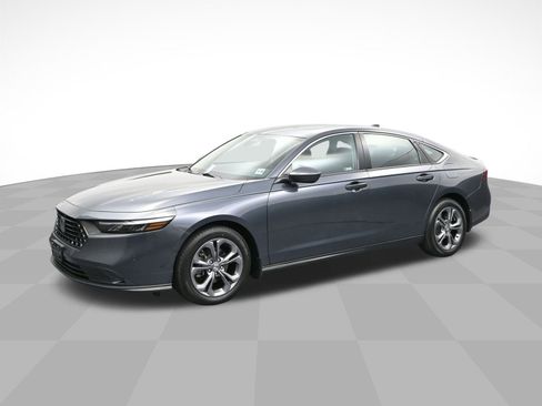 Used 2023 Honda Accord EX image 41