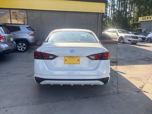 Used 2022 Nissan Altima 2.5 S FWD image 7