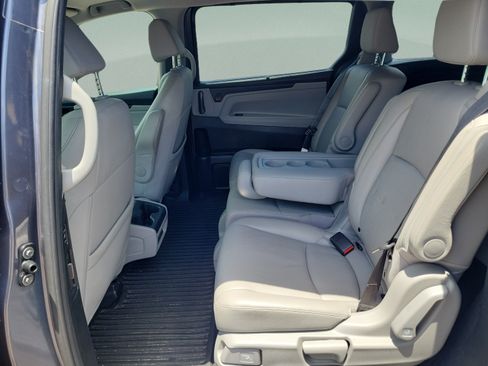 Certified 2023 Honda Odyssey EX-L image 9