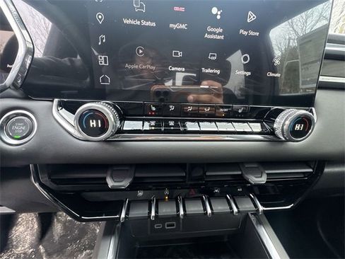 New 2026 GMC Canyon Elevation w/ Convenience Package image 16