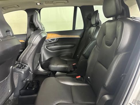 Used 2022 Volvo XC90 T6 Momentum w/ Advanced Package AWD/4WD image 20