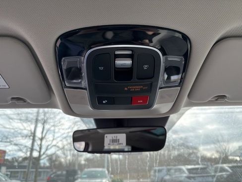 New 2025 Hyundai Tucson Limited image 40