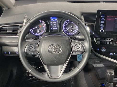 Used 2024 Toyota Camry SE FWD image 18