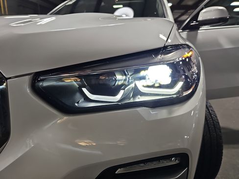 Used 2021 BMW X5 xDrive40i w/ Premium Package image 34