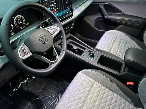 New 2026 Volkswagen Tiguan S image 9