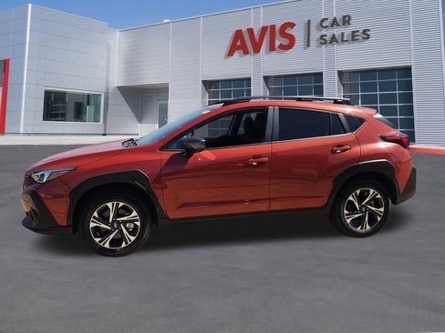 Used 2024 Subaru Crosstrek 2.0i Premium image 2