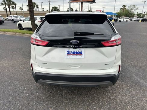 Certified 2022 Ford Edge SEL w/ Convenience Package AWD/4WD image 5