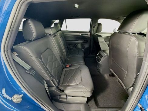 New 2026 Volkswagen Atlas Cross Sport SE AWD/4WD image 27