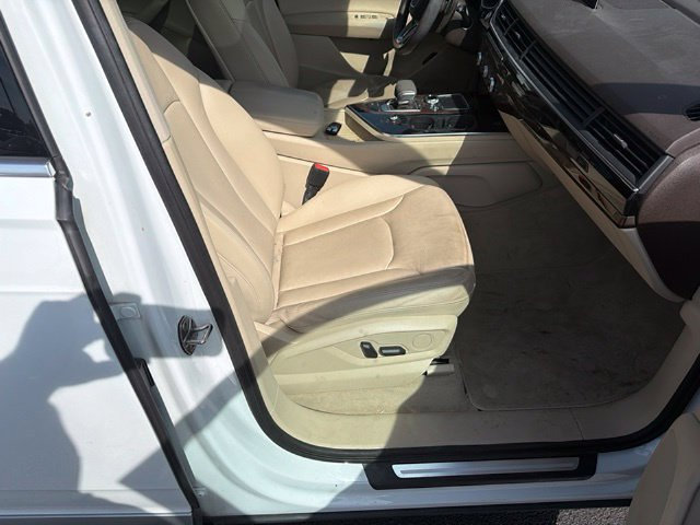 Used 2017 Audi Q7 3.0T Premium Plus AWD/4WD image 8