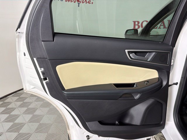 Certified 2017 Ford Edge SEL w/ Equipment Group 201A FWD image 33