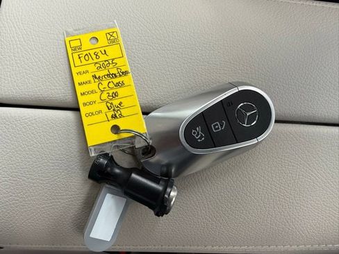 Used 2025 Mercedes-Benz C 300 Sedan image 38