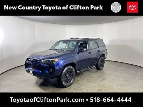 Used 2023 Toyota 4Runner SR5 Premium w/ Moonroof Package image 7