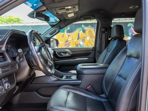 Used 2021 Chevrolet Suburban LT RWD image 20