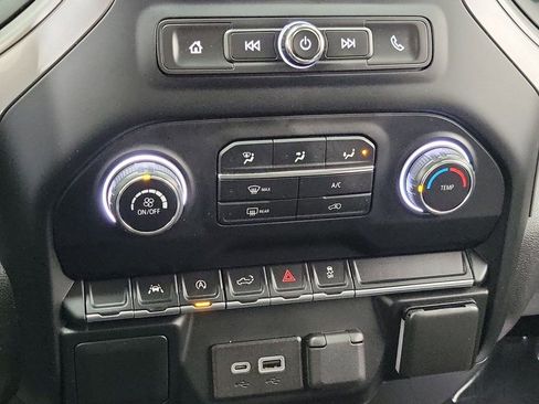 Certified 2022 Chevrolet Silverado 1500 Custom image 13