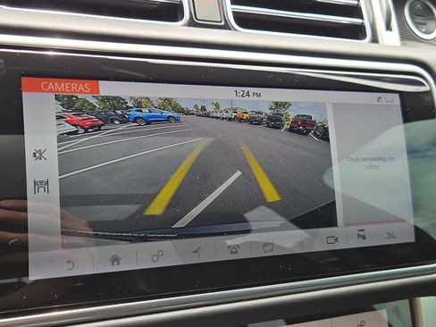 Used 2020 Land Rover Range Rover HSE AWD/4WD image 32