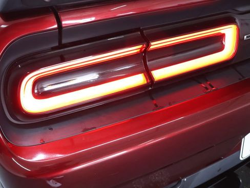 Used 2019 Dodge Challenger R/T Scat Pack RWD image 29