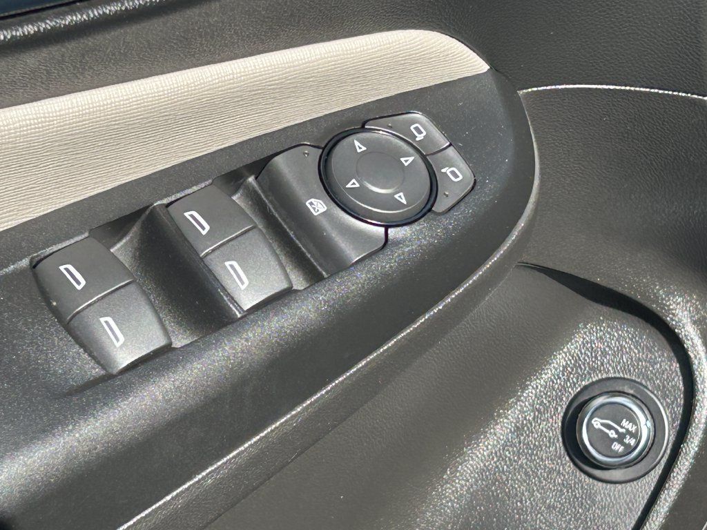 Used 2024 Buick Envista Avenir FWD image 63
