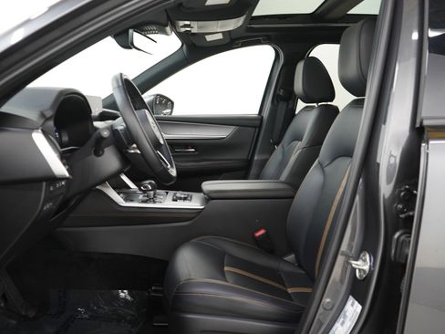 Certified 2024 MAZDA CX-90 Plug-In Hybrid w/ Premium Plus AWD/4WD image 26