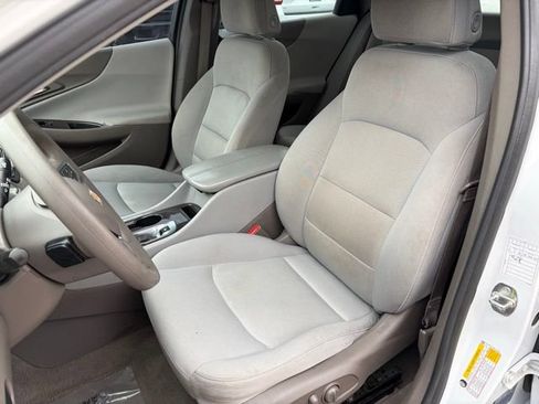 Used 2022 Chevrolet Malibu LT FWD image 14